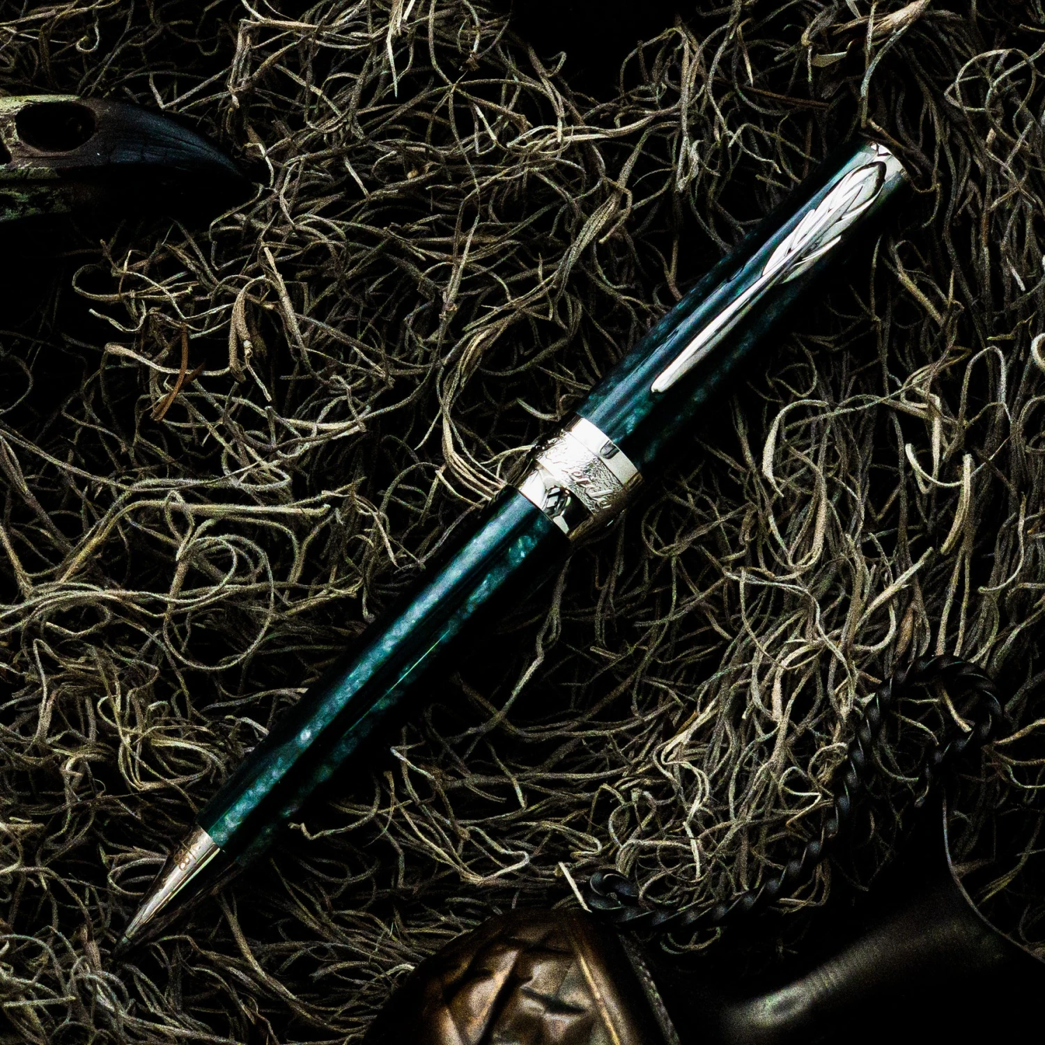Coupon ๐ Pineider Arco Desert Beetle Ballpoint Pen, Green & Black ๐ฅฐ